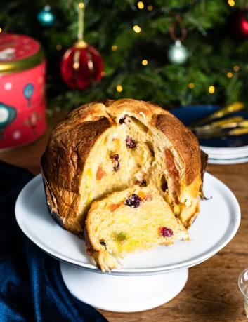 Artisanal panettone with fruit jellies Christmas in a hot air balloon Leone 750 g