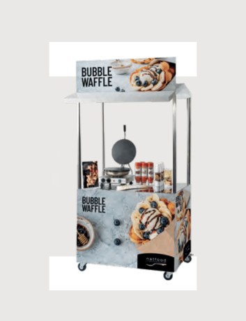 Postazione dedicata per bubble waffle con grafica e insegna Natfood