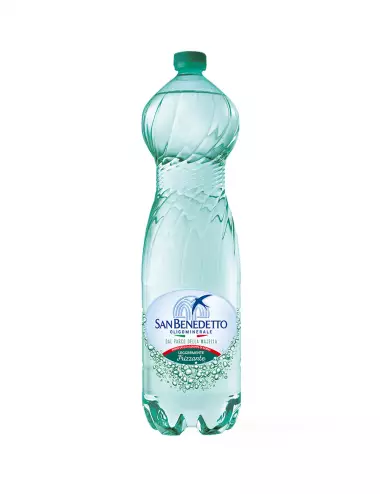 Agua mineral ligeramente con gas San Benedetto 6 x 1,5 litros